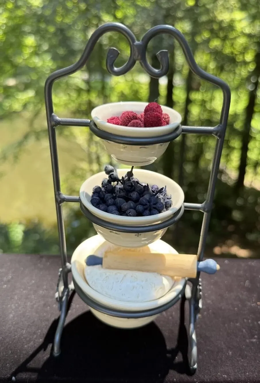 Longaberger Pottery Miniature Mixing Bowls Berries Dough Wrought Iron Stand Mint